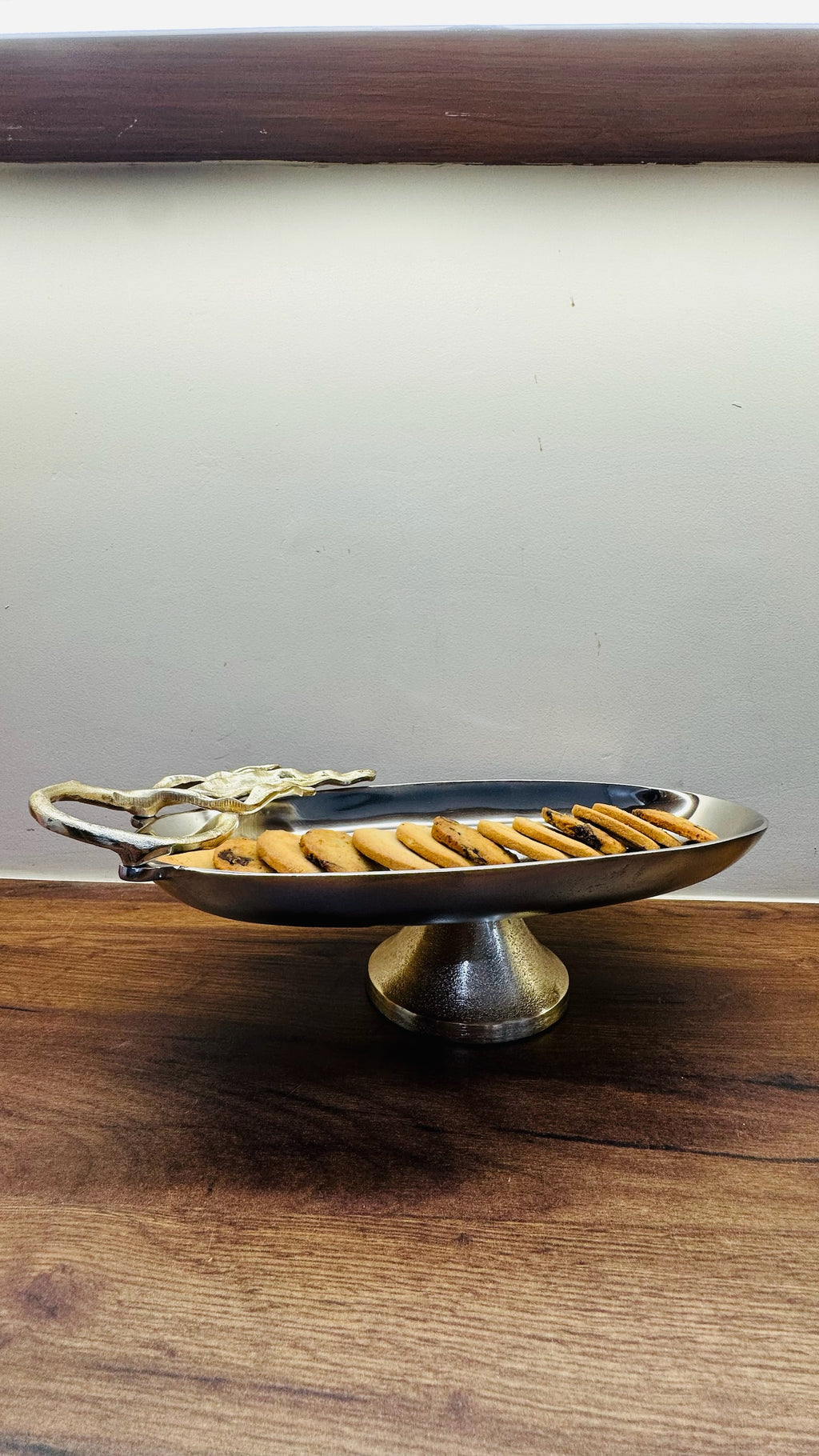 Taruni-Platter with base